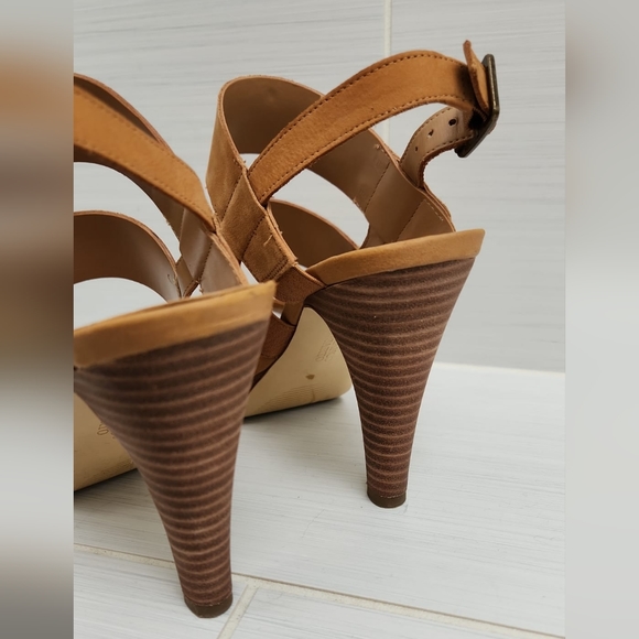 Franco Sarto heeled sandals, size 7 - Picture 3 of 5
